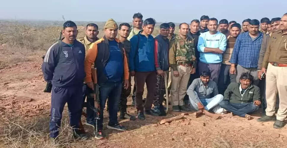 Dholpur Police : धौलपुर में डकैत कैशव गुर्जर के भाई और साथी बंटी पंडित पुलिस ने पकड़ा, 2 राइफल और 10 से ज्यादा कारतूस जब्त