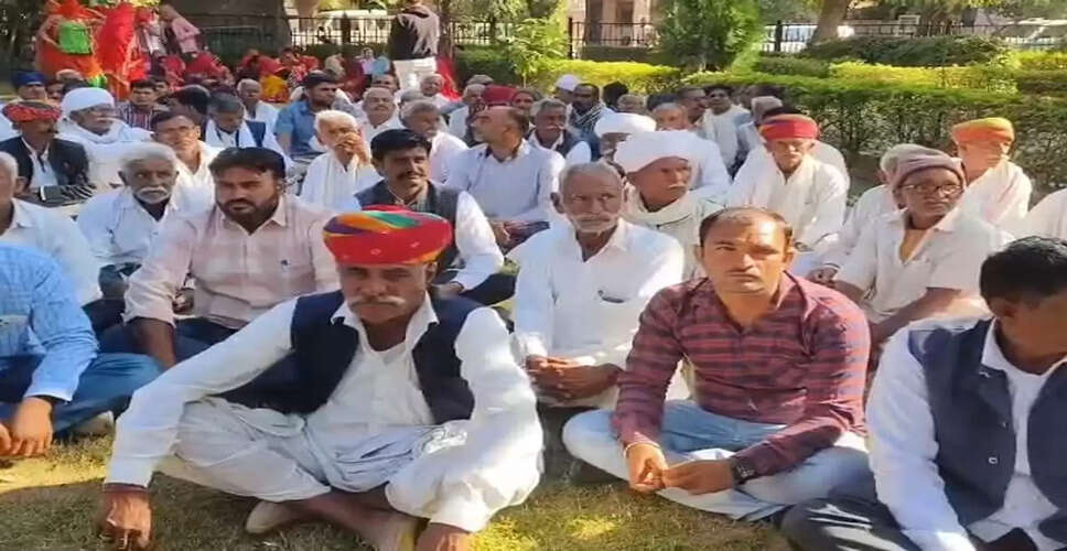 &lsquo;जमीन लेकर मारने से अच्छा, सरकार मिलिट्री से मरवा दे&rsquo;&mdash;नागौर में RSMML के भूमि अधिग्रहण के खिलाफ किसानों का उग्र प्रदर्शन