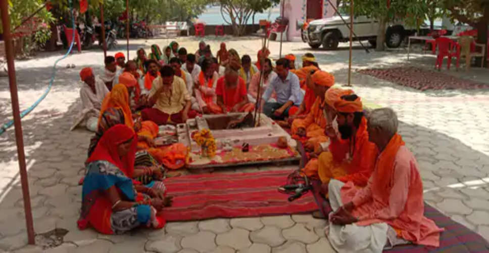 Banswara दानपुर रोड स्थित मंदिर में 10 दिवसीय भजन संध्या शुरू