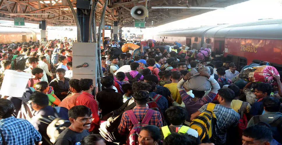 होली पर यात्रियों की सुविधा के लिए रेल प्रशासन ने चलाए तीन स्पेशल ट्रेनें