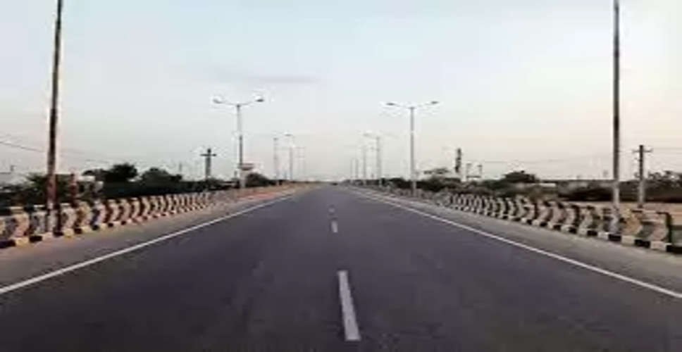 Jaisalmer हाइवे पुलिए पर स्थित रोड लाइटें बंद होने से राहगीर व वाहन चालक हो रहे परेशान