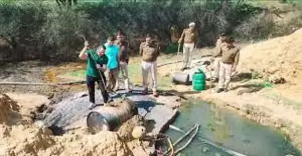 Rajsamand में छह हजार लीटर शराब नष्ट, पुलिस ने की कार्रवाई