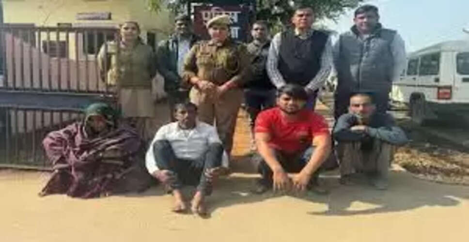 Karoli स्मैक तस्करी के आरोप में दंपती सहित 4 जने गिरफ्तार