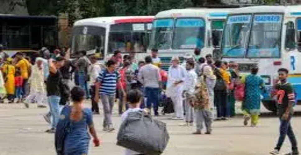 Jalore&nbsp;सरकारी बस सुविधा के अभाव में निजी वाहनों में सफर करने को मजबूर ग्रामीण