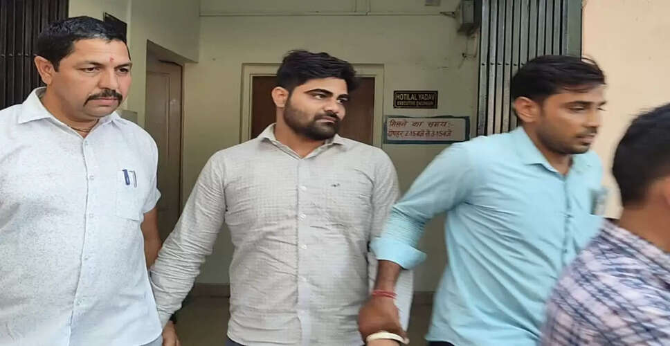 बहरोड़ में भ्रष्टाचार पर एसीबी का प्रहार! SDM ऑफिस का रीडर 70 हजार रुपए की रिश्वत लेते पकड़ा गया रंगे हाथ