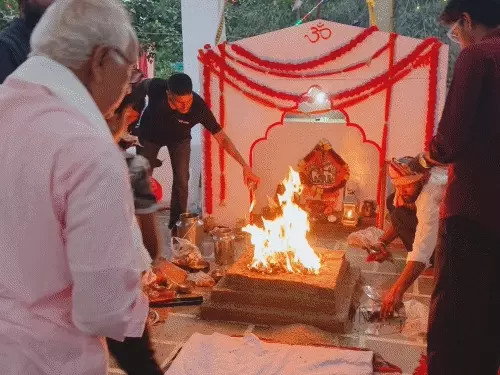 गोविंदगढ़ में तेजा दशमी पर उमड़ी आस्था, मंदिरों में पूजा-अर्चना; हाड़ोता में देर रात तक भजन संध्या
