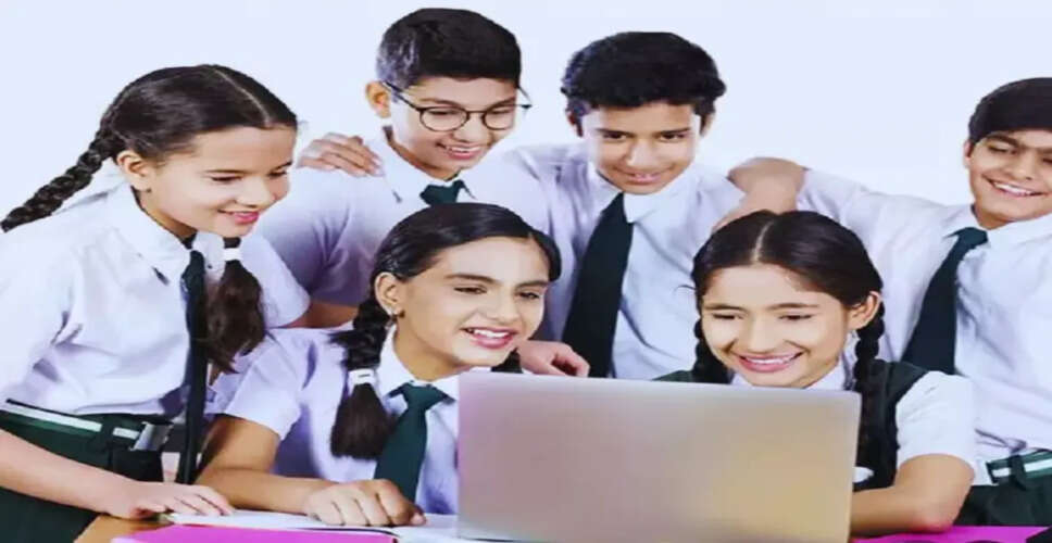 RBSE 12th Topper 2025: राजस्थान बोर्ड की बेटियों ने रचा इतिहास तीनों संकायों में किया टॉप, जानें किसने कितने प्रतिशत अंक हासिल किए