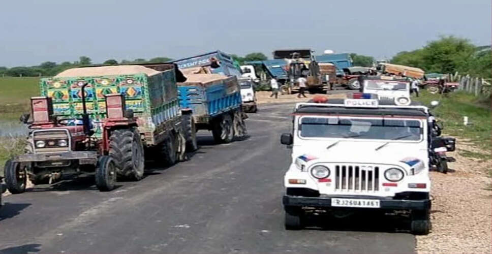 Tonk&nbsp;में कलेक्टर ने ओवरलोड बजरी वाहनों की जांच कर लगाया 20 लाख का जुर्माना