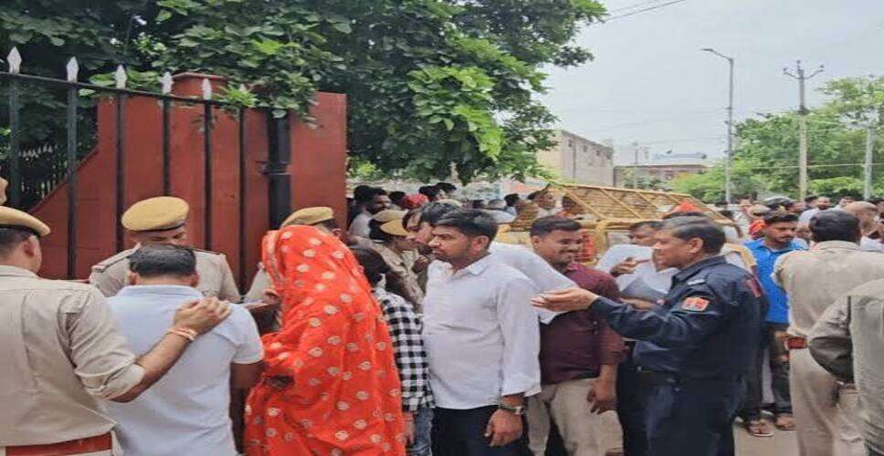 रूपवास में कांग्रेस को नहीं मिले प्रत्याशी, 25 में सिर्फ 9 वार्डों में उतारे उम्मीदवार; पिछली बार BJP का पूरा बोर्ड कांग्रेस में हुआ था शामिल