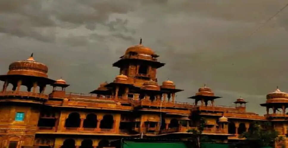 चुनाव में लापरवाही पर 28 कर्मचारी होंगे सस्पेंड, कार्रवाई से पहले मांगा जवाब; आदेश के बावजूद ड्यूटी से रहे गैरहाजिर