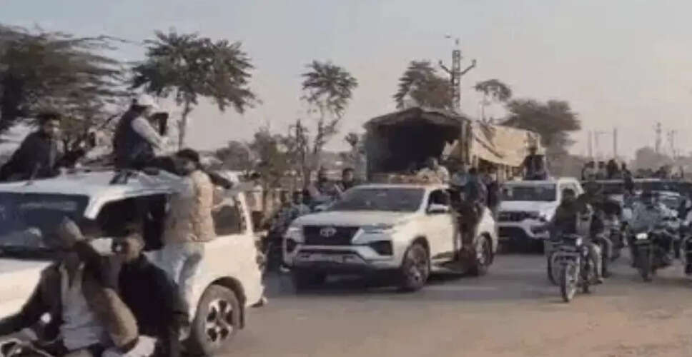 2000 गाड़ियों के काफिले के साथ जयपुर रवाना हुए नागौर सांसद हनुमान बेनीवाल, जाम की तैयारी के बीच बदला रुख