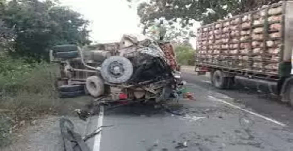 Jhalawar नेशनल हाईवे-52 पर ट्रक और कंटेनर में भिड़ंत, लगा जाम