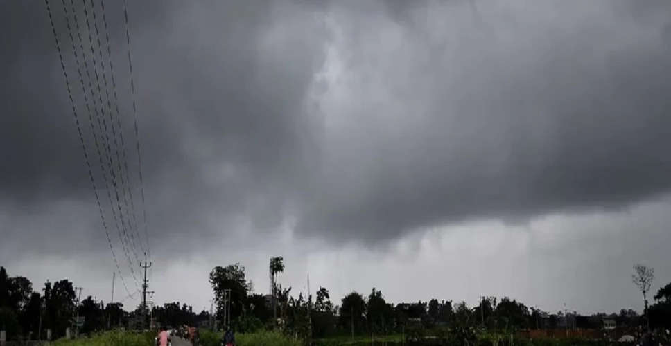 Churu में मौसम हुआ सुहाना, छाए बादल, लोगों का ठण्ड का अहसास 