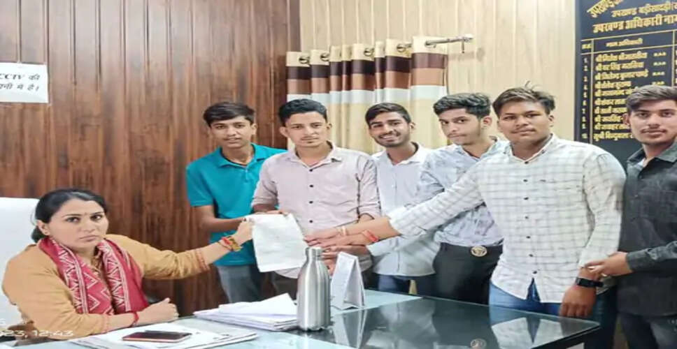 Chittorgarh में एनएसयूआई ने एसडीएम को सौपा ज्ञापन, जोधपुर कैंपस में हुए नाबालिग लड़की के साथ बलात्कार के आरोपियों को सख्त से सख्त सजा दिलाने की मांग