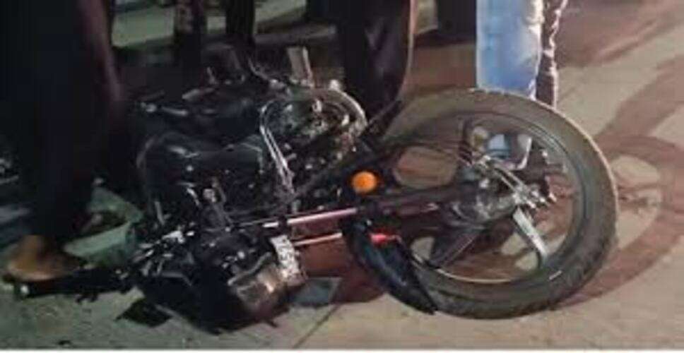 बाड़मेर में सड़क हादसा: ट्रक ने बाइक सवार युवक को कुचला, मौके पर मौत