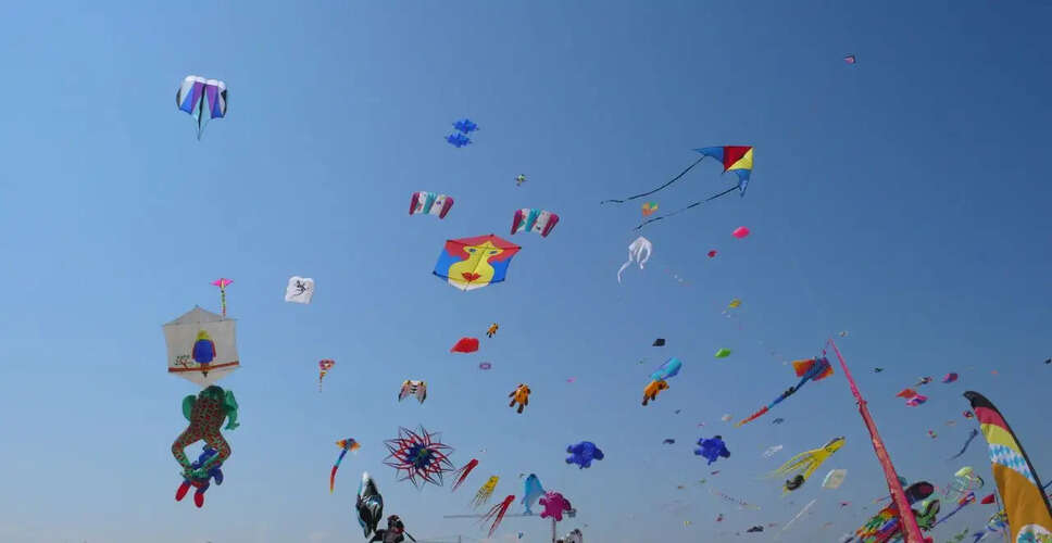 Makar Sankranti 2024&nbsp;मकर संक्रांति पर जयपुर जमकर उड़ाई जाती है पतंग, इस बार दो दिन घरों की छतों पर होगा 'वो काटा' वो मारा का शोर&nbsp;