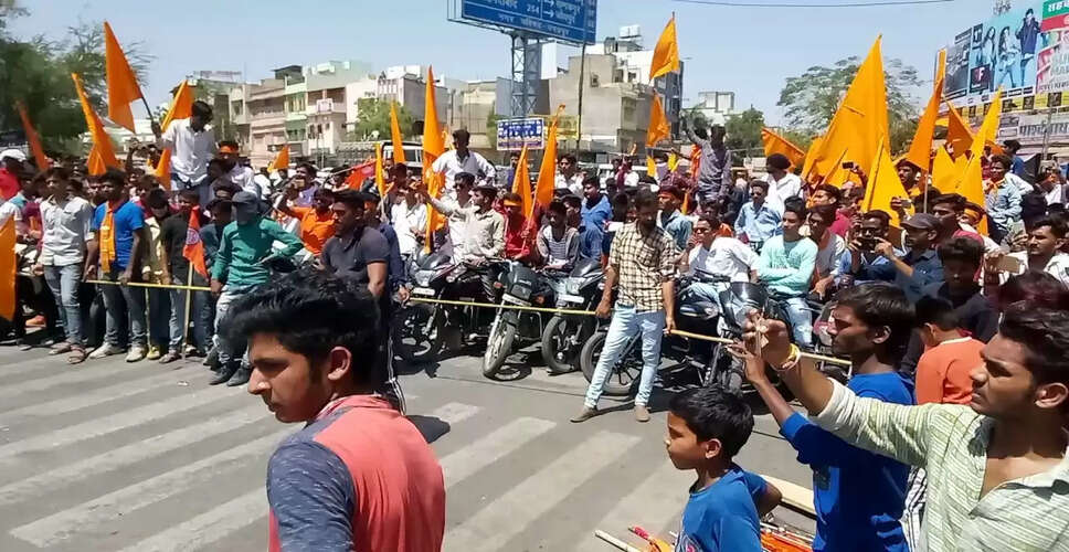 Rajasthan Breaking News: जयपुर में बेरोजगारों की युवा आक्रोश महारैली, शहीद स्मारक से सिविल लाइन फाटक तक निकाली जायेंगी रैली