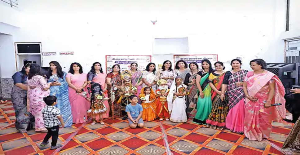 Bhilwara फैंसी ड्रेस कॉम्पिटशन में बच्चों ने धारण किए विभिन्न रूप