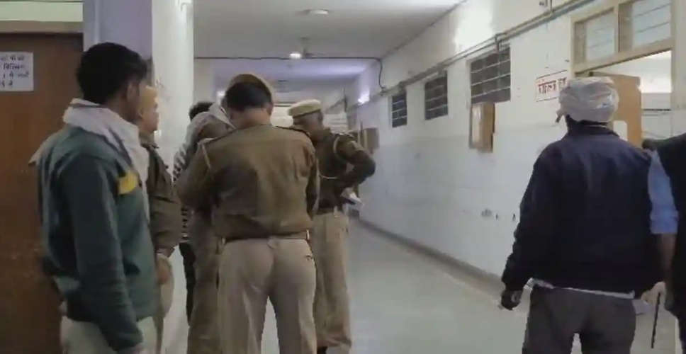 Alwar पाकिस्तानी कैदी ने काटा अपना गला, हालत गंभीर 