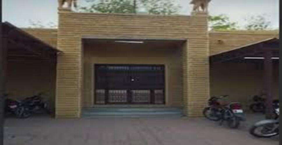 जैसलमेर में 70 लाख रुपये के किसान क्लेम घोटाले में बड़ी कार्रवाई, पूर्व बैंक एमडी और कैशियर गिरफ्तार