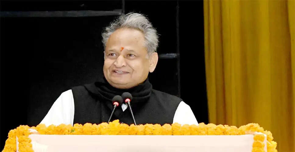 Rajasthan Breaking News: अलवर में मंदिर ध्वस्त में एसडीएम सहित अन्य अधिकारियों पर गिरी गाज, गहलोत सरकार ने लिया बड़ा फैसला