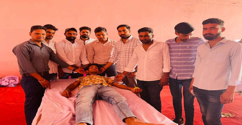 Barmer सरस्वती विद्या मंदिर के पूर्व छात्रों ने रक्तदान शिविर में बड़ी संख्या में किया रक्तदान