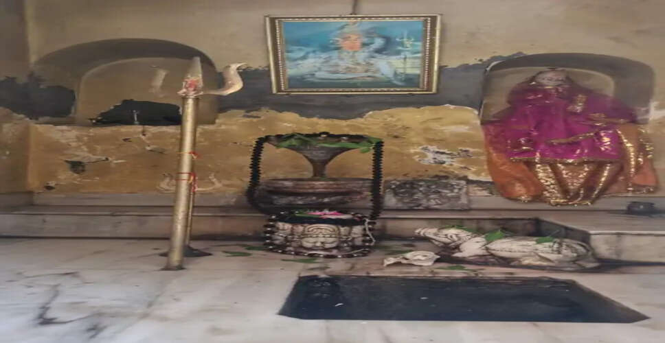 Rajsamand में आंजनेश्वर महादेव का 600 साल पुराना शिव मंदिर, 12 महीने प्रकृति करती है जलाभिषेक