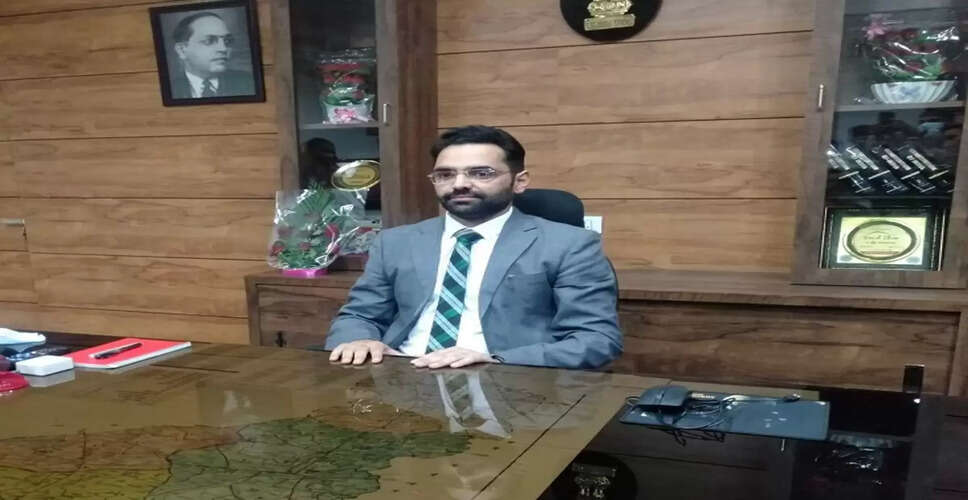 Dausa  में कलेक्टर कमर उल जमान चौधरी ने किया ज्वाइन