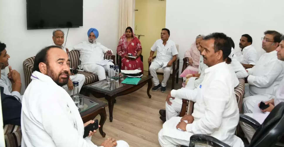 Rajasthan Assembly Election 2023: कांग्रेस विधायकों से वन टू वन फीडबैक में फिर उठी मांग, गहलोत को अगले चुनाव में बनाया जाएं सीएम फेस 