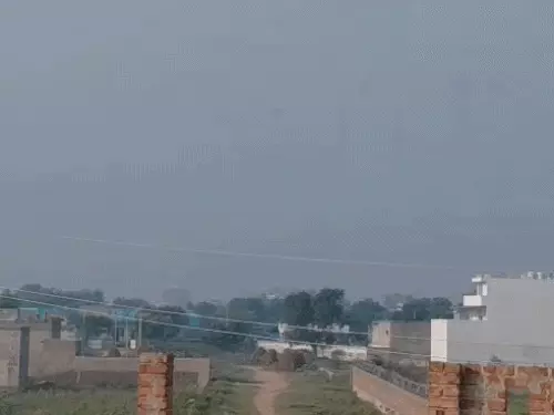 अलवर में सुबह खिली धूप, हल्की हवा से गर्मी से मिली राहत; दिन में बढ़ सकता है तापमान