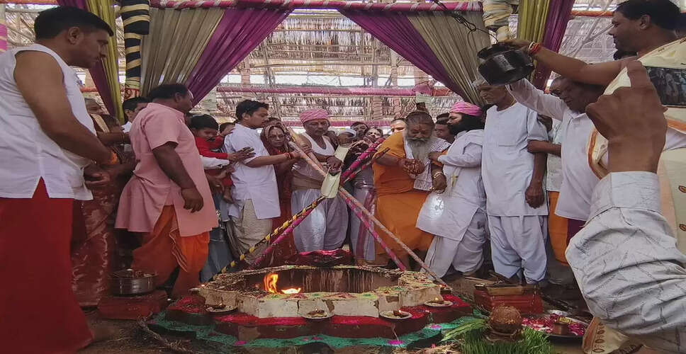 Jaipur&nbsp;श्री विद्या कोटि कुमकुमार्चन महायज्ञ में 1 टन कुमकुम का इतेमाल&nbsp;