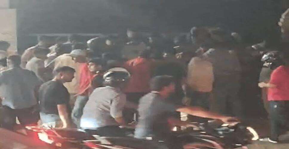 जोधपुर में बीच सड़क युवक पर जानलेवा हमला: लाठी-लोहे के पाइप से बेरहमी से पीटा, अधमरा छोड़कर फरार हुए बदमाश