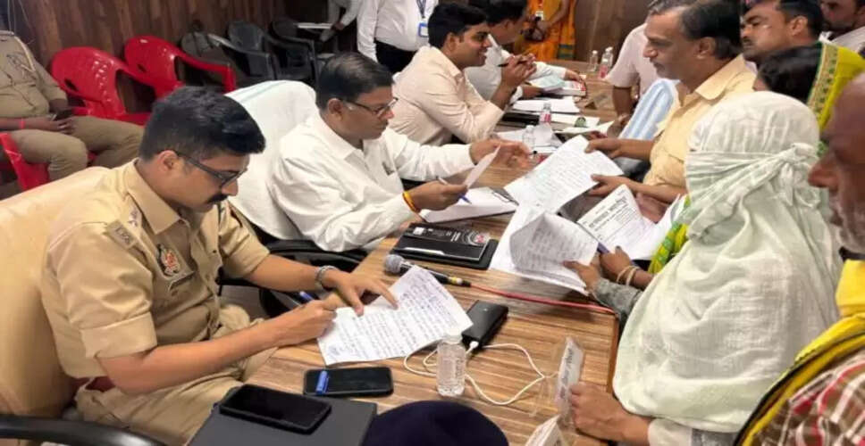 Karoli&nbsp;जनप्रतिनिधि बोले, हर बार बैठक में मुद्दे उठते , लेकिन समाधान नहीं होता