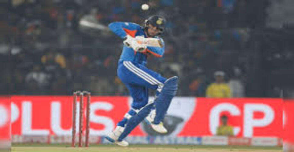 अंडर-17 क्रिकेट में अलवर का नाम रोशन करेगा रुद्राक्ष शर्मा, नेशनल टूर्नामेंट के लिए रवाना