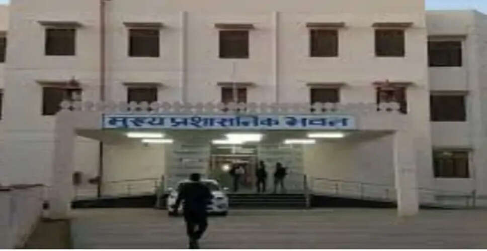 अलवर सेंट्रल जेल में कैदी ने फिनाइल पीकर जान देने की कोशिश, हालत गंभीर; जयपुर रेफर