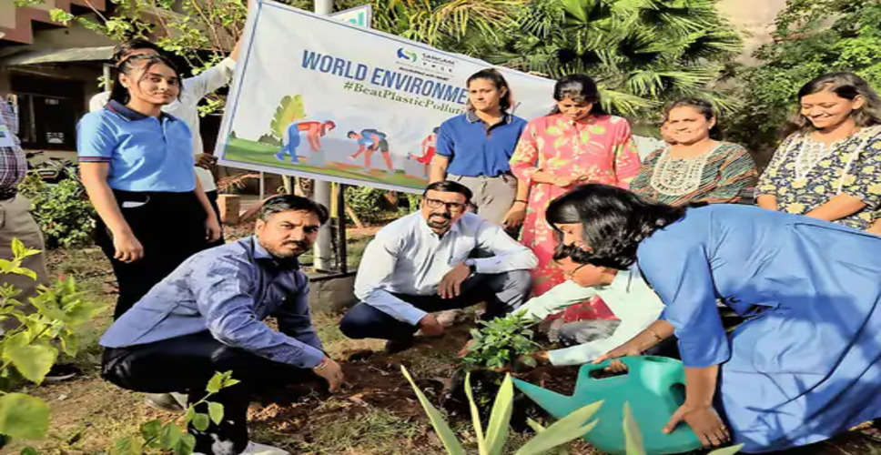 Bhilwara संगम यूनिवर्सिटी में पर्यावरण दिवस पर पौधे लगाए गए 