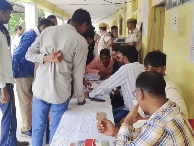 नगर निकाय चुनाव: दूसरे दिन बढ़ेगी प्रत्याशियों की हलचल, भाजपा-कांग्रेस की सूची का इंतजार