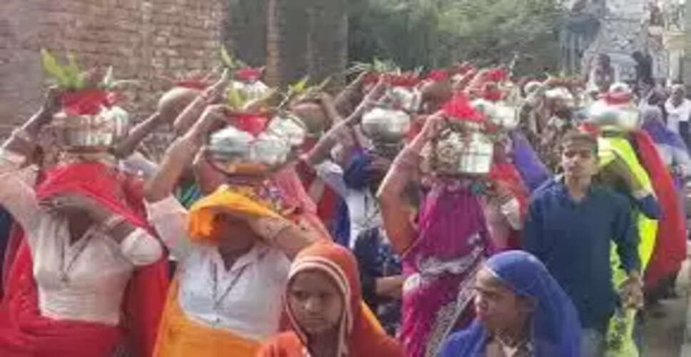 Karoli कलश यात्रा में गूंजे जयकारे, माहौल हुआ धर्ममय