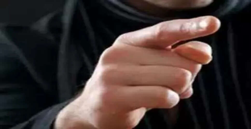 Tonk&nbsp;शिक्षकों के देर से पहुंचने पर सरपंच पर लगा अभद्रता का आरोप, कार्रवाई की मांग