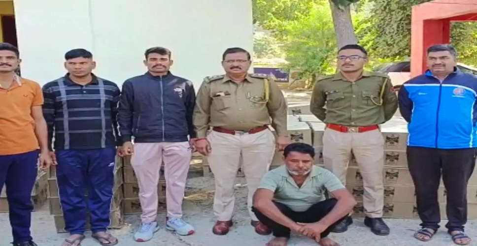 Dungarpur पुलिस ने रतनपुर बॉर्डर पर ट्रॉले से 50 लाख की हरियाणा निर्मित अवैध शराब पकड़ी,  1 आरोपी गिरफ्तार