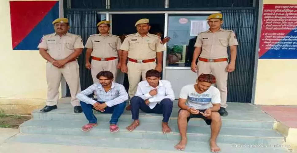 Sawaimadhopur में पुलिस ने अंतरराज्यीय चोर गिरोह के आरोपियों को गिरफ्तार कर 3 बाइक की बरामद