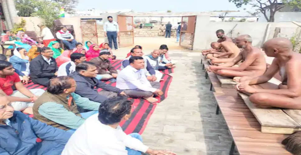 Sawai madhopur गंगापुर सिटी में मुनि साक्ष्य सागर का ससंघ में मंगल प्रवेश 