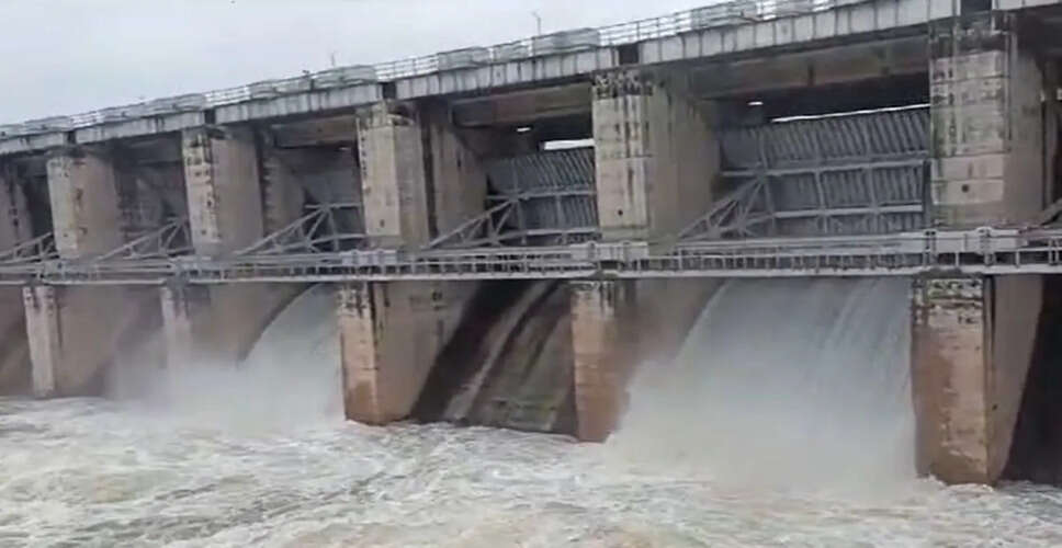 पांचना डैम लबालब! जलस्तर बढ़ने पर खोले गए दो गेट, प्रशासन ने दी चेतावनी नदी किनारे से दूरी बनाए रखने की चेतावनी&nbsp;