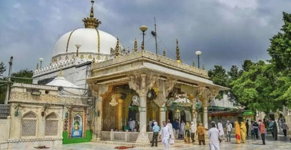 हाईकोर्ट पहुंचा अजमेर शरीफ दरगाह और शिव मंदिर का विवाद,&nbsp;अंजुमन कमेटी की याचिका पर केंद्र सरकार ने उठाए सवाल