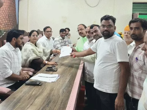 बयाना नगरपालिका में उपाध्यक्ष पद पर 3 प्रत्याशी:भाजपा के दो पार्षद आमने-सामने, कांग्रेस भी मैदान में, 22 निर्दलीय तय करेंगे अगली तस्वीर