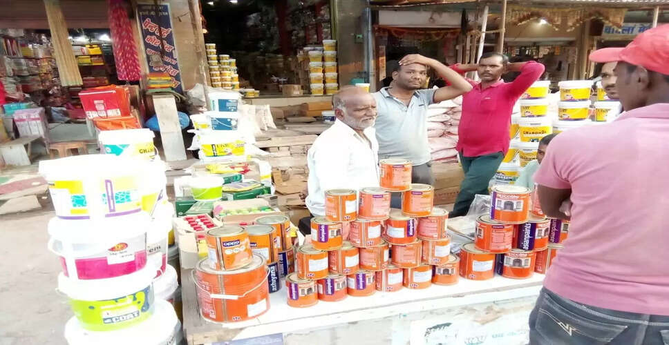 Karoli&nbsp;रंग-रोगन से सज गया बाजार, रंगाई-पुताई का काम शुरू