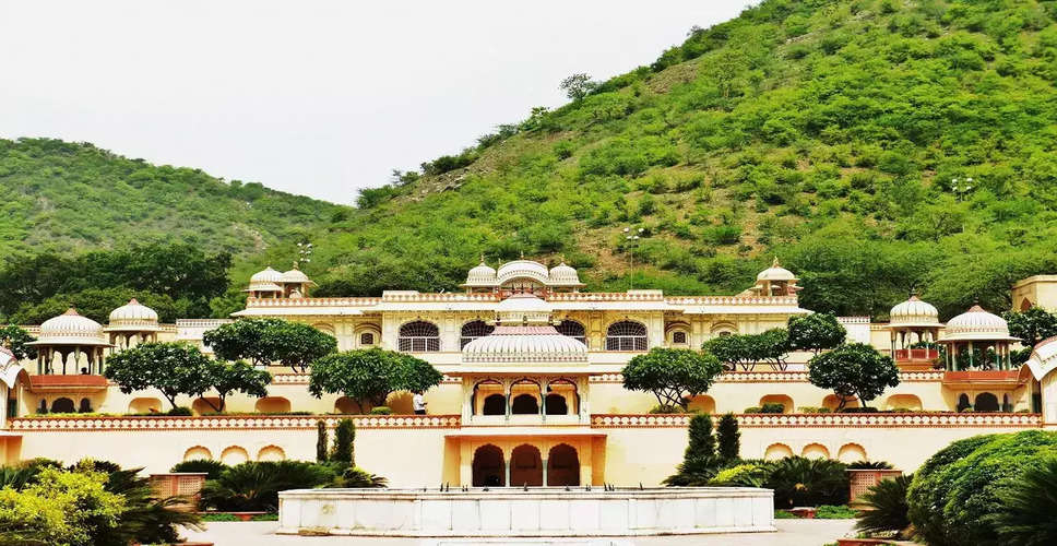 Jaipur सिसोदिया रानी का बाग में 4 करोड़ की लागत से हुआ संरक्षण,  66 म्यूरल आर्ट बने