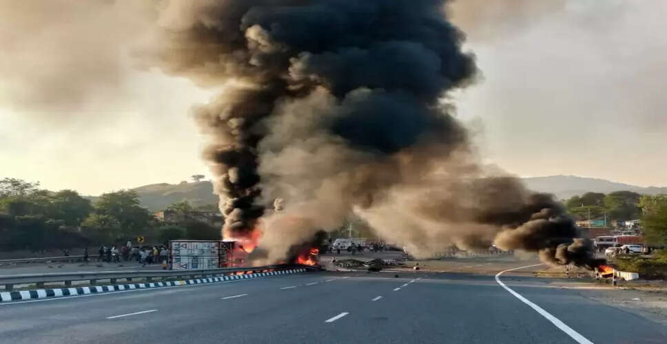 उदयपुर- अहमदाबाद हाईवे पर टैंकर पलटने के 10 घंटे बाद गैस रिसाव रुका, 50 किमी लंबा जाम