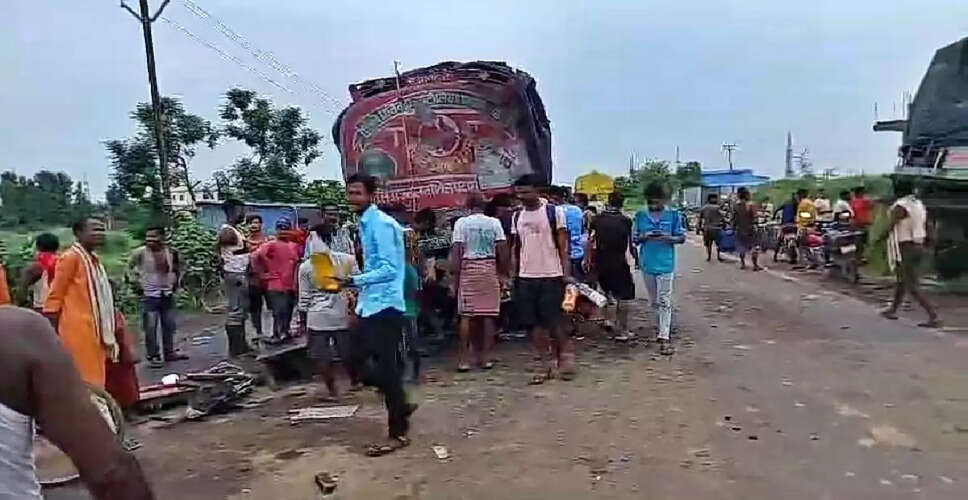 राजस्थान में यहाँ मची तेल की लूट, लोग पीपे और ड्रम लेकर दौड़े, जानें मामला&nbsp;