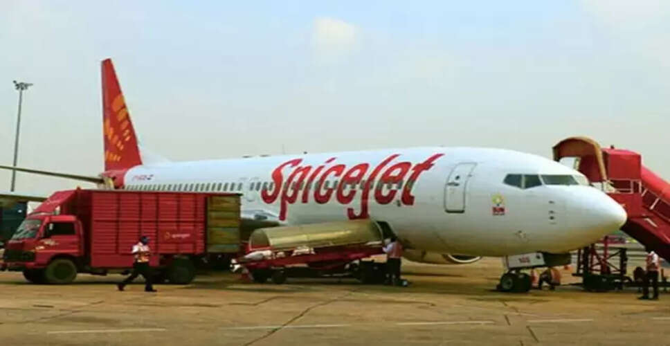 जयपुर एयरपोर्ट पर स्पाइसजेट फ्लाइट SG-651 करीब 6 घंटे लेट, यात्रियों में नाराजगी